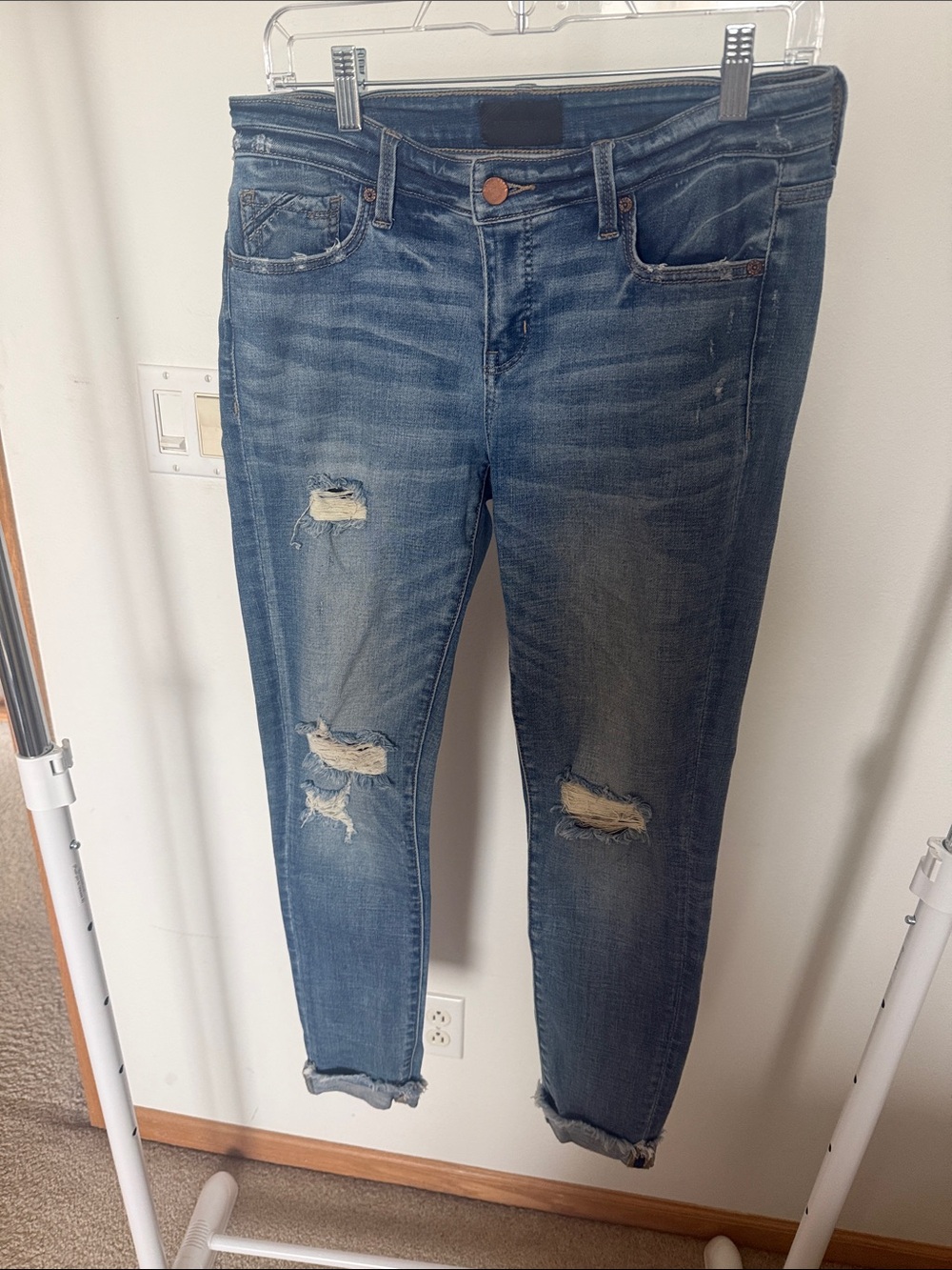 Buckle Distressed Dark Blue Skinny Jeans